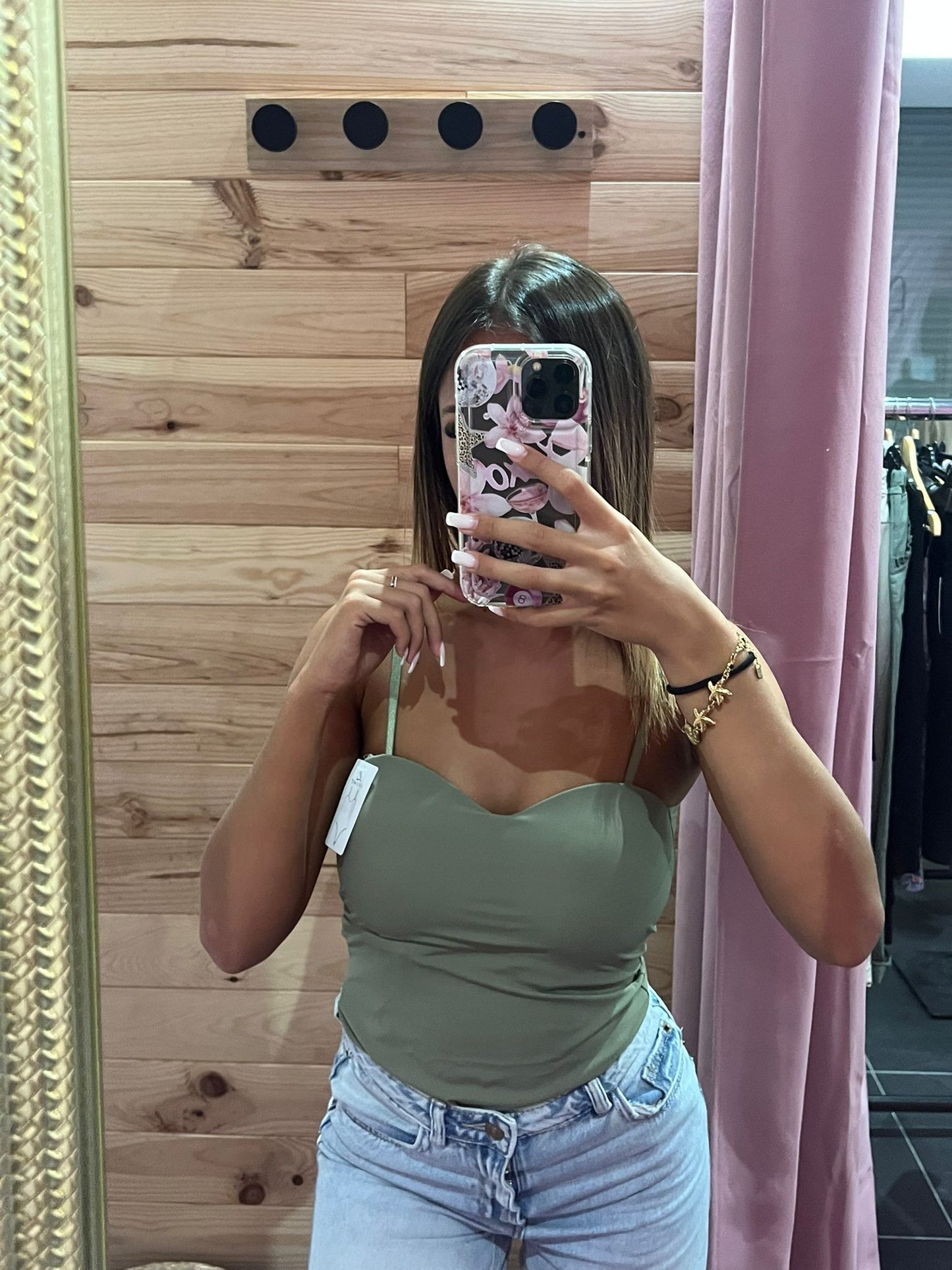 Body anna